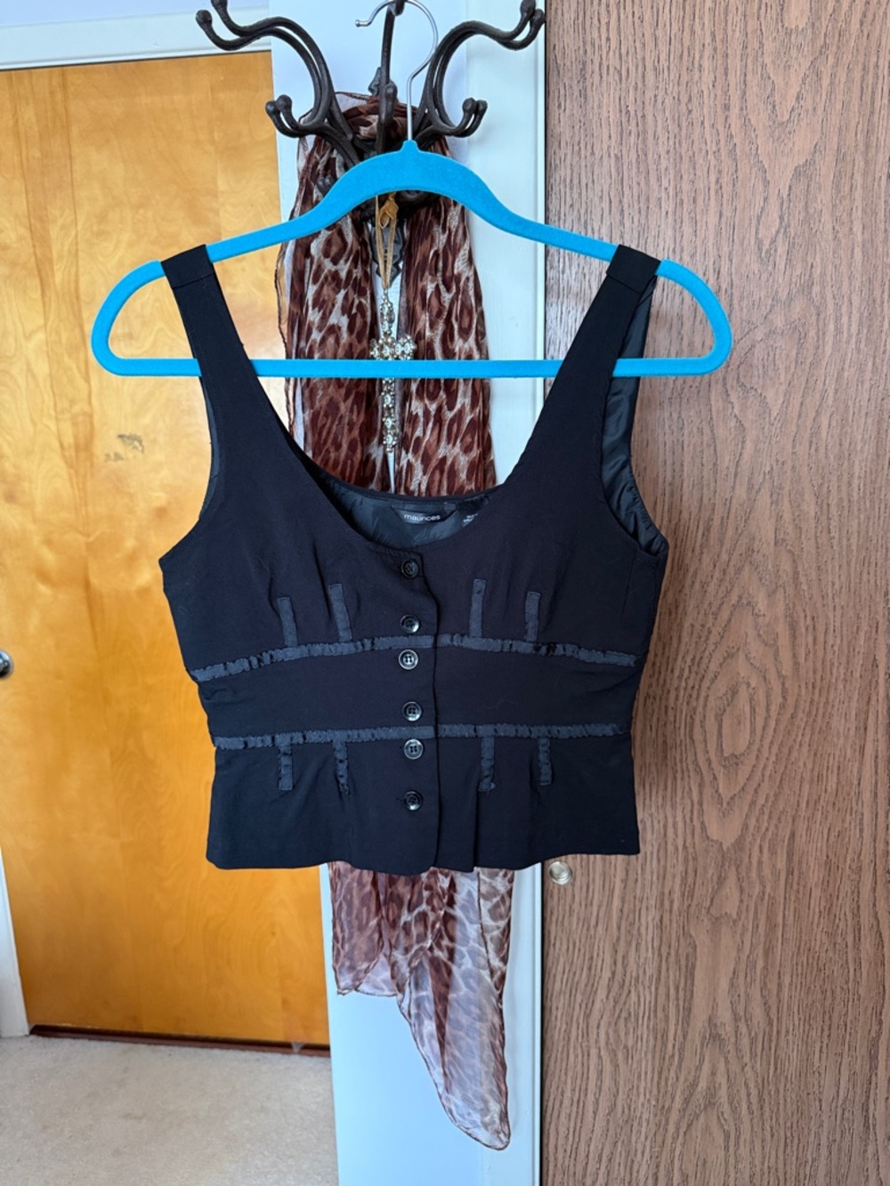 Maurices Black Button-Front Cropped Vest